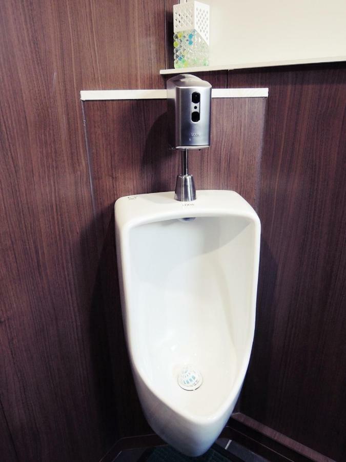 Hotel Lucky / Vacation Stay 3952 Осака Екстериор снимка